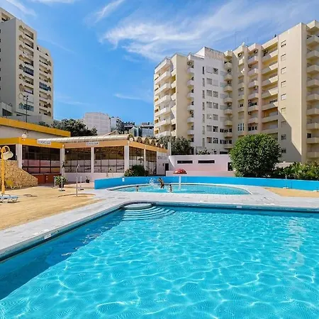 T2 With Pool, 300m From The Apartament *