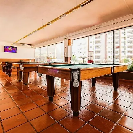 T2 With Pool, 300m From The Apartament