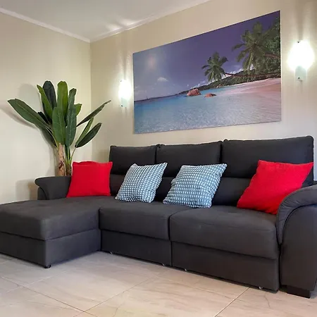 T2 With Pool, 300m From The Apartment Portimão