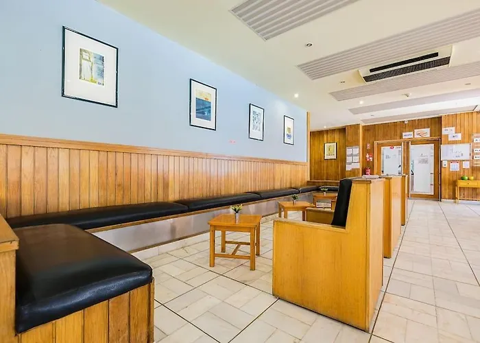 Apartment T2 With Pool, 300m From The Portimão