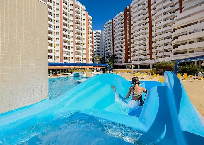 T2 With Pool, 300m From The Apartment Portimão
