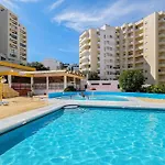 T2 With Pool, 300m From The Apartment *