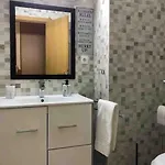 T2 With Pool, 300m From The Apartment Portimao