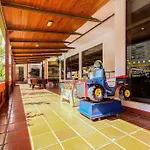 T2 With Pool, 300m From The Apartment Portimao