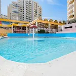 T2 With Pool, 300m From The Apartment