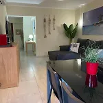 T2 With Pool, 300m From The Apartment Portimao
