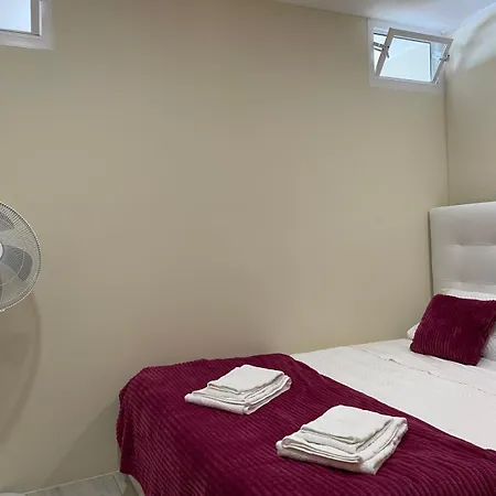 Apartamento T2 With Pool, 300m From The