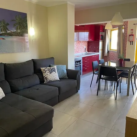 T2 With Pool, 300m From The Apartment *