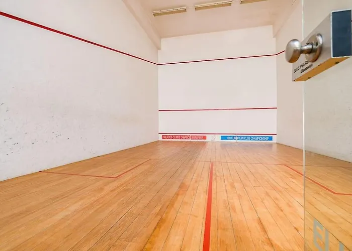 Apartamento T2 With Pool, 300m From The Portimão