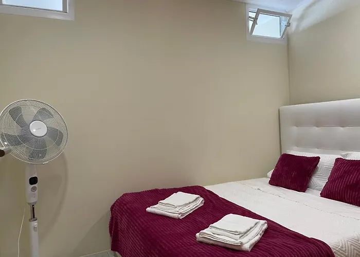 Apartamento T2 With Pool, 300m From The