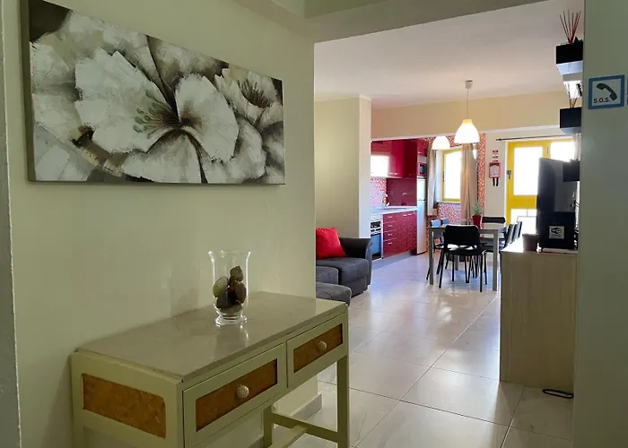 T2 With Pool, 300m From The * Portimão