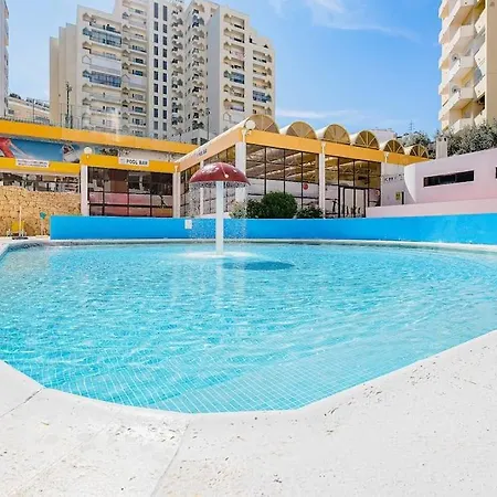 T2 With Pool, 300m From The Lejlighed